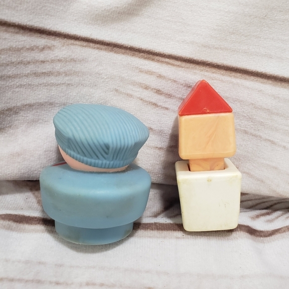 Fisher Price Little People Chunky Train Conductor 1991 McDonalds Server 1970s - Picture 7 of 10